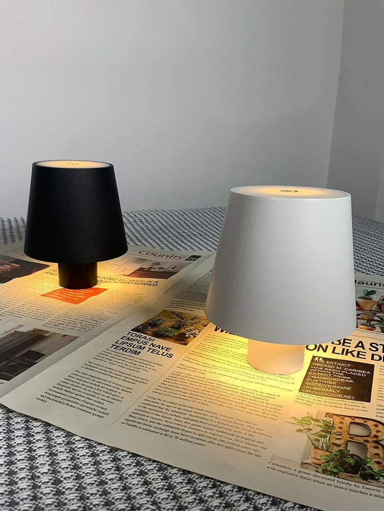 Portable LED Wine Bottle Table Lamp – Rechargeable Ambient Light for Bars & Cafés