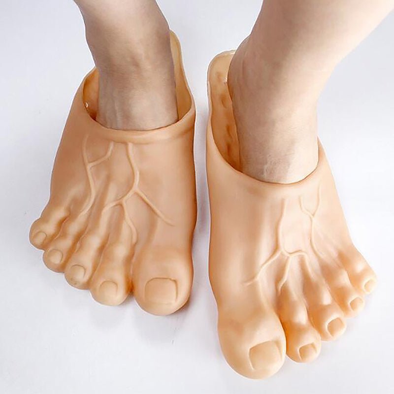 Wild Five-Toe Slippers – Hilarious Unisex Foot Shoes for Beach, Cosplay & Halloween Laughs!