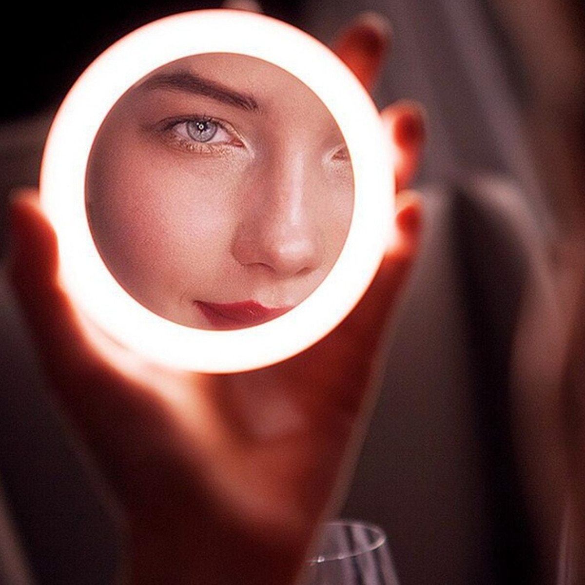 Wireless Charging LED Makeup Mirror