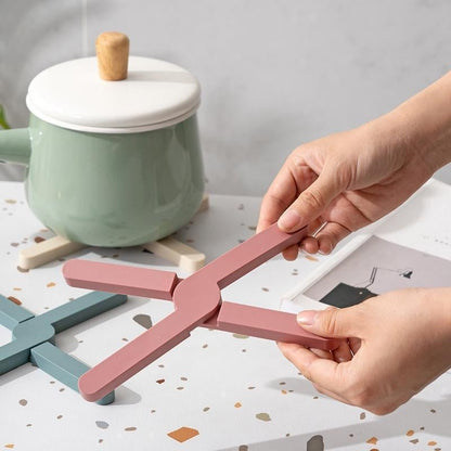 X Shaped Foldable Dining Table Mat – Heat-Resistant, Non-Slip Coaster & Plate Holder for Modern Kitchens